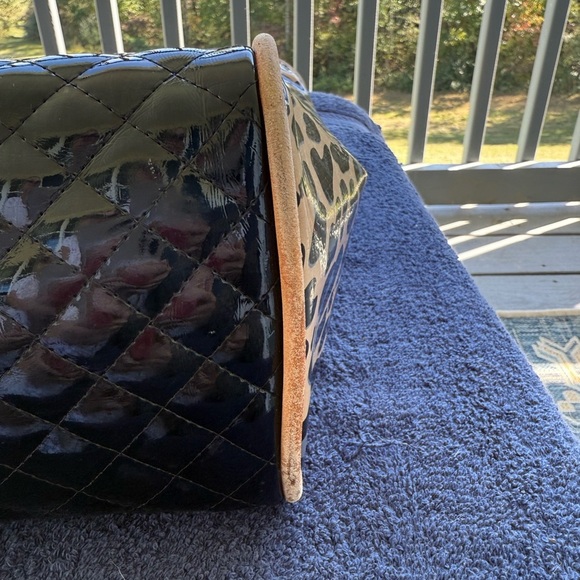 Consuela Playa Ezzy Tote with Consuela bag Charm included. Really good condition - Picture 11 of 16